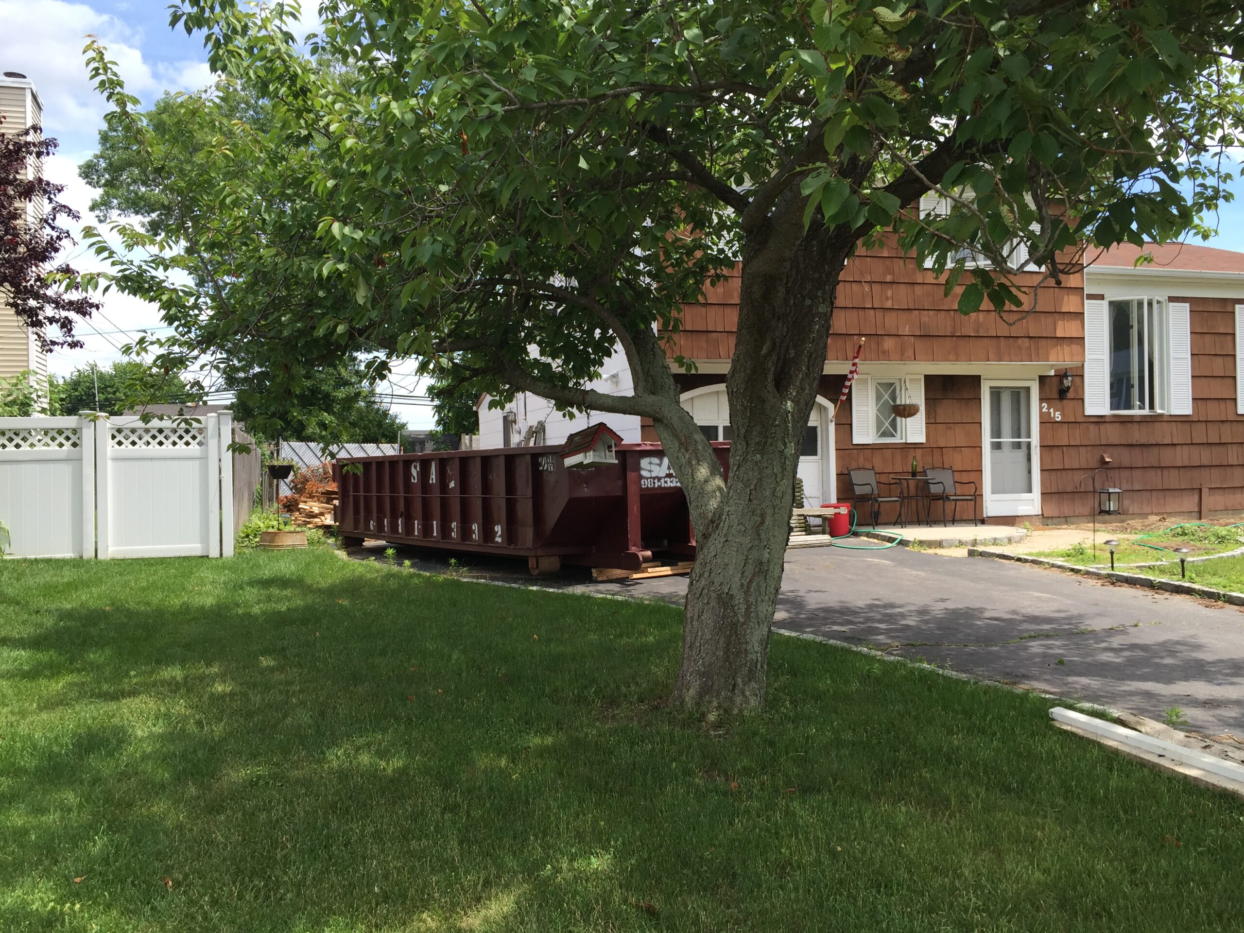 Residential Dumpster Delivery Tips: Drop-Off Prep & Driveway Protection
